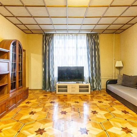 Apartments In The Center Of Minsk On Nezavisimosti 12 外观 照片